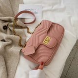 Texture small bag women's 2020 new Korean fashion leisure One Shoulder Messenger lock chain small square bag