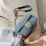 Texture small bag women's 2020 new Korean fashion leisure One Shoulder Messenger lock chain small square bag